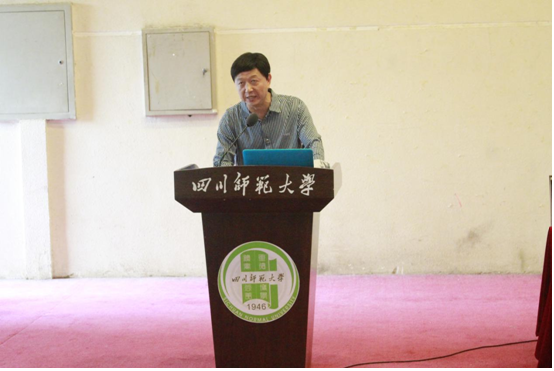 2016新生开学典礼2.png
