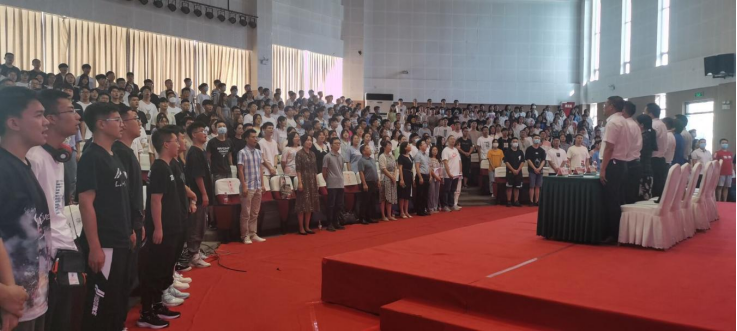 0907-2021级新生开学典礼新闻稿1352.png 0907-2021级新生开学典礼新闻稿1352.png